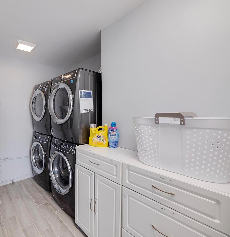Beautiful 1 Bedroom Steps To The Beach! West Palm Beach Exterior photo